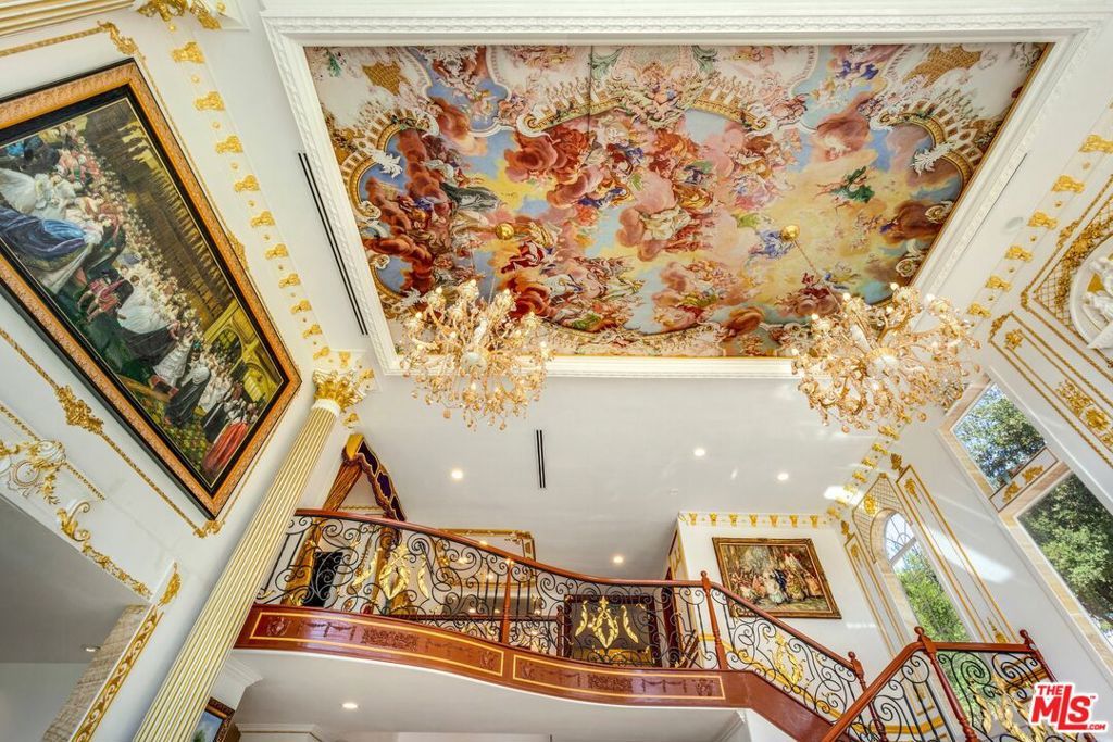 Image 9 of property listing at 21128 Bellini Drive, Topanga, CA 90290