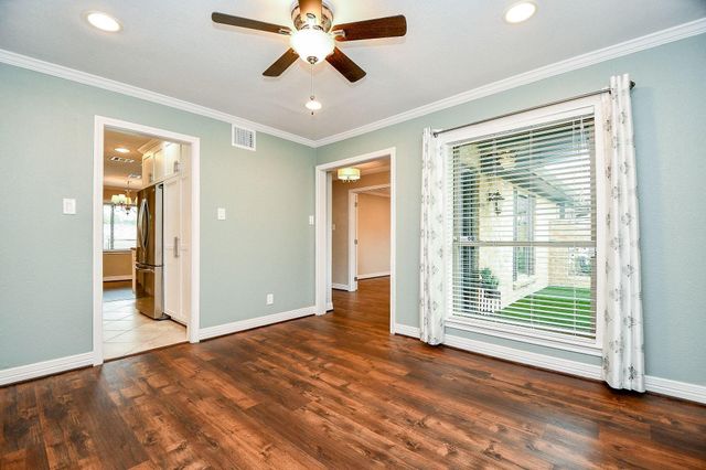 2726 Triway Lane, Houston, TX 77043