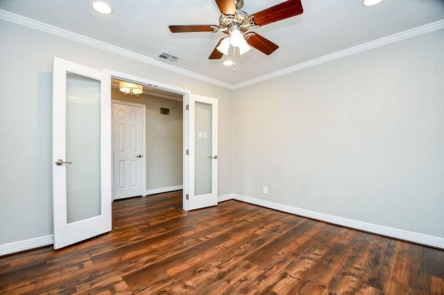 2726 Triway Lane, Houston, TX 77043