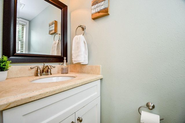 2726 Triway Lane, Houston, TX 77043