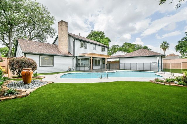 2726 Triway Lane, Houston, TX 77043