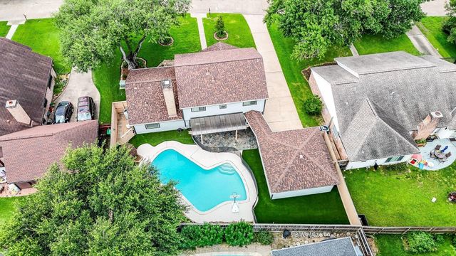 2726 Triway Lane, Houston, TX 77043