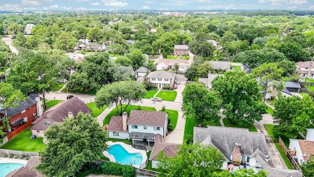 2726 Triway Lane, Houston, TX 77043