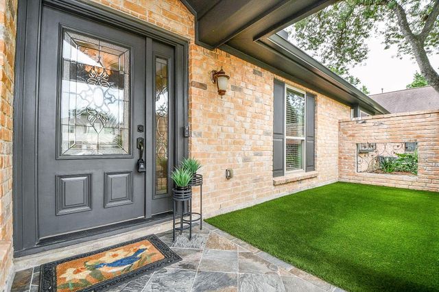2726 Triway Lane, Houston, TX 77043