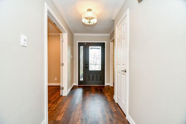 2726 Triway Lane, Houston, TX 77043