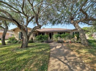 117 Granby Pl, Portland, TX 78374