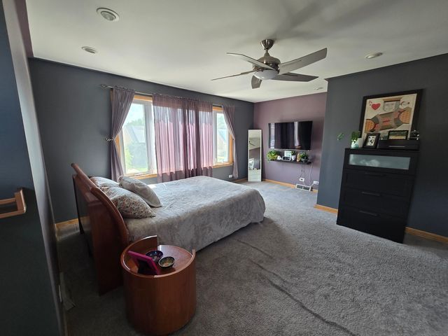 6134 W Leland Avenue, Chicago, IL 60630