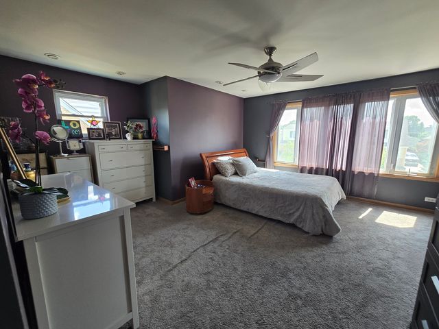 6134 W Leland Avenue, Chicago, IL 60630