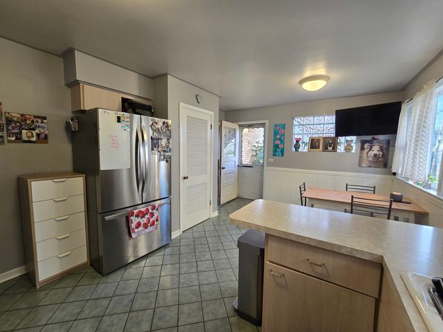 6134 W Leland Avenue, Chicago, IL 60630