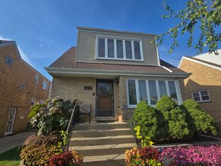 6134 W Leland Avenue, Chicago, IL 60630