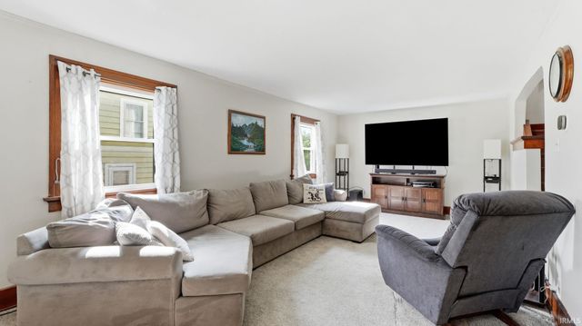 1155 Nuttman Avenue, Fort Wayne, IN 46807