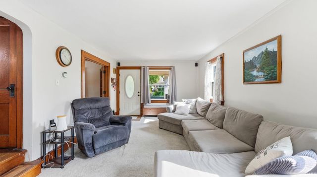 1155 Nuttman Avenue, Fort Wayne, IN 46807