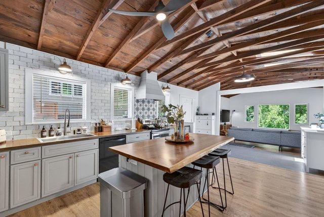 125 Shadowbrook Road, Ben Lomond, CA 95005