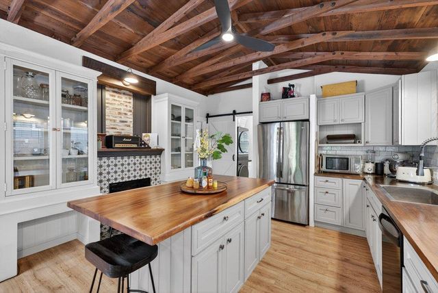 125 Shadowbrook Road, Ben Lomond, CA 95005