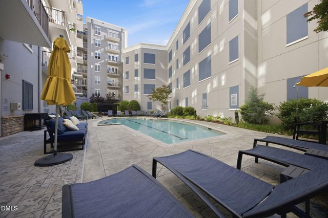 222 Glenwood Avenue 423, Raleigh, NC 27603