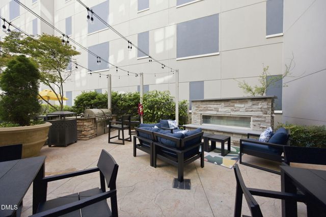 222 Glenwood Avenue 423, Raleigh, NC 27603