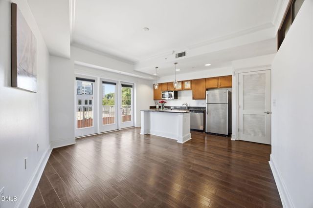 222 Glenwood Avenue 423, Raleigh, NC 27603