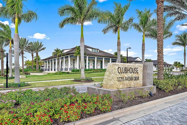 9338 Crestview Circle, Palm Beach Gardens, FL 33412
