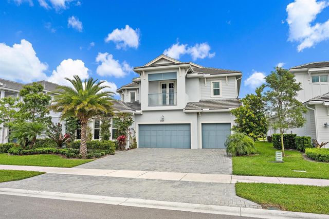 9338 Crestview Circle, Palm Beach Gardens, FL 33412