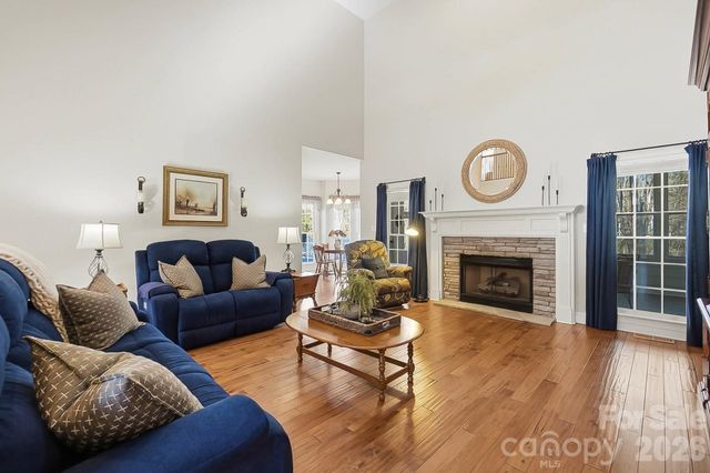 6125 Mcilwaine Road, Huntersville, NC 28078