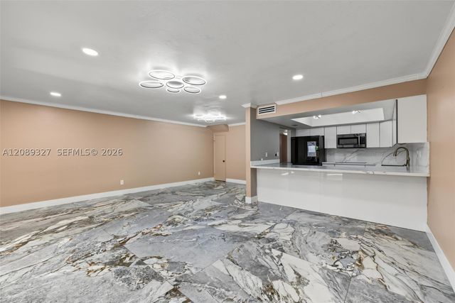 6905 W 2nd Way, Hialeah, FL 33014