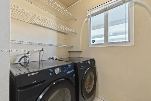6905 W 2nd Way, Hialeah, FL 33014