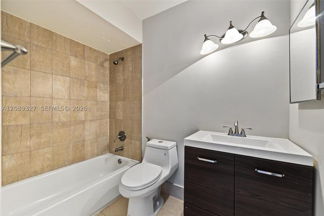 6905 W 2nd Way, Hialeah, FL 33014