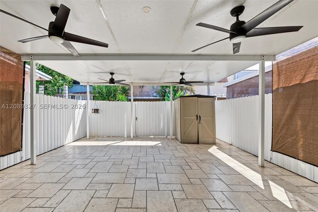 6905 W 2nd Way, Hialeah, FL 33014