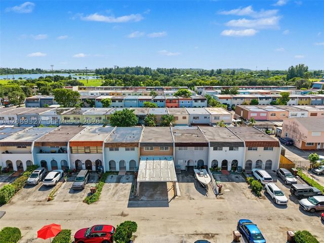 6905 W 2nd Way, Hialeah, FL 33014