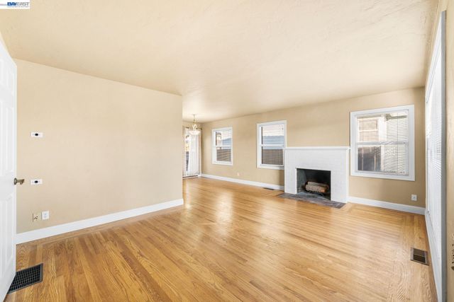 2342 Palm Ave, Livermore, CA 94550