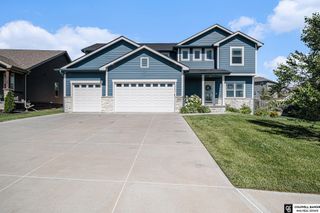 7633 Kilpatrick Parkway, Bennington, NE 68007