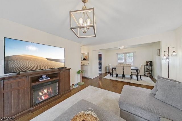 151 E Palisade Ave 6D, Englewood City, NJ 07631