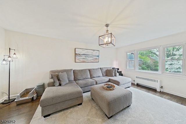 151 E Palisade Ave 6D, Englewood City, NJ 07631