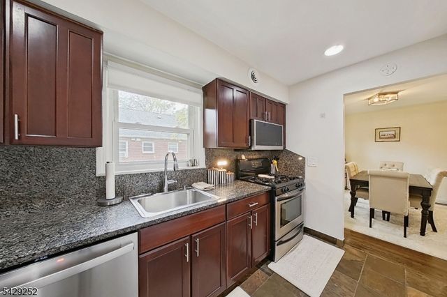 151 E Palisade Ave 6D, Englewood City, NJ 07631