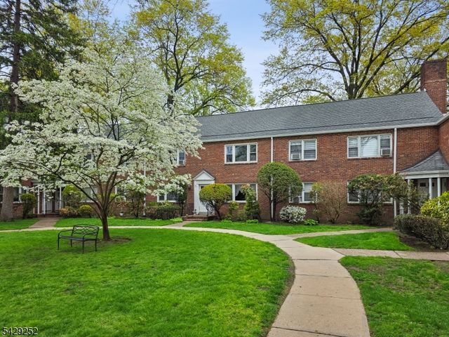 151 E Palisade Ave 6D, Englewood City, NJ 07631