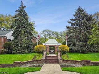 151 E Palisade Ave 6D, Englewood City, NJ 07631
