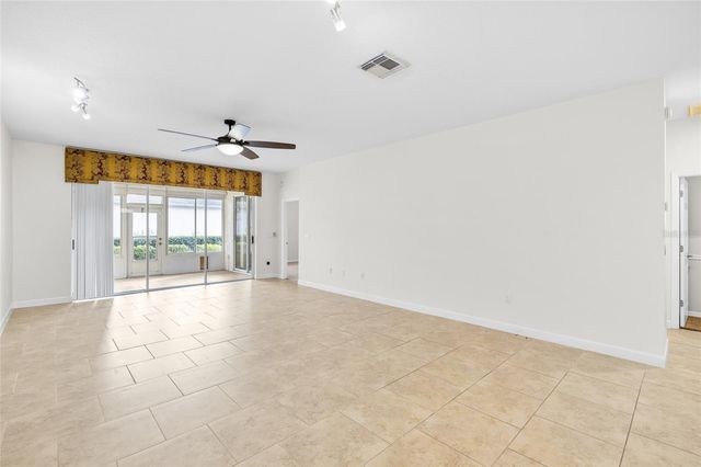 10422 MULLIGAN COURT, Tampa, FL 33647