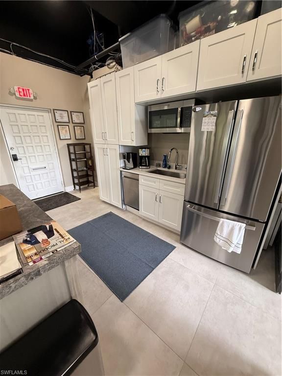 700 11th ST S 102, NAPLES, FL 34102 — photo 5