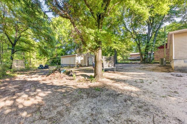 5529 Rainbow Lane, Crestview, FL 32539