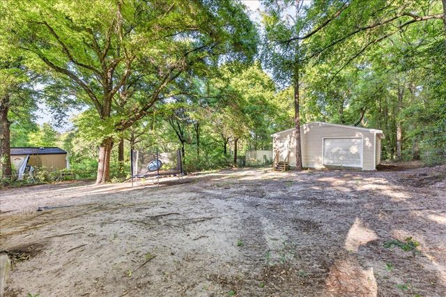 5529 Rainbow Lane, Crestview, FL 32539