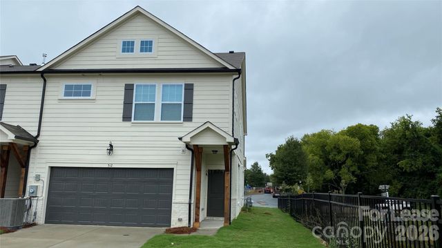 512 Main Street, Pineville, NC 28134
