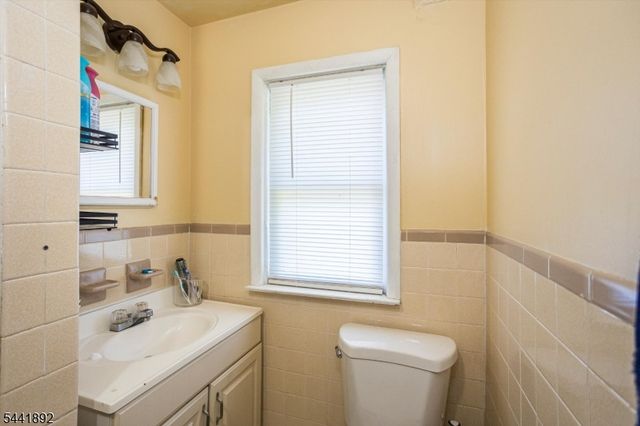 132 Boonton Ave, Boonton Town, NJ 07005