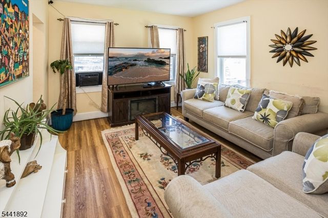 132 Boonton Ave, Boonton Town, NJ 07005
