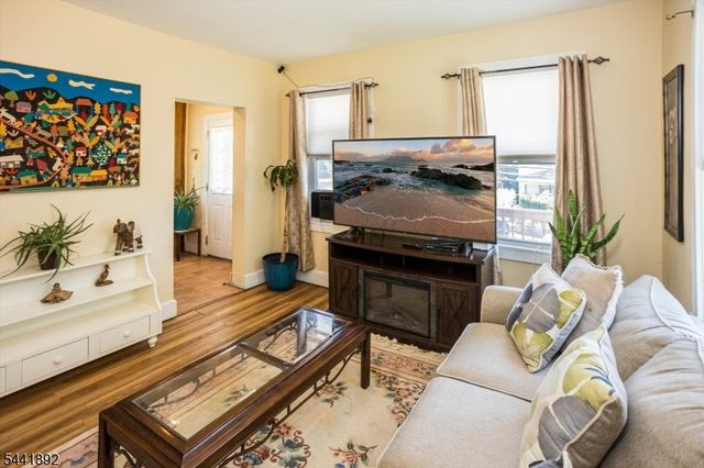 132 Boonton Ave, Boonton Town, NJ 07005