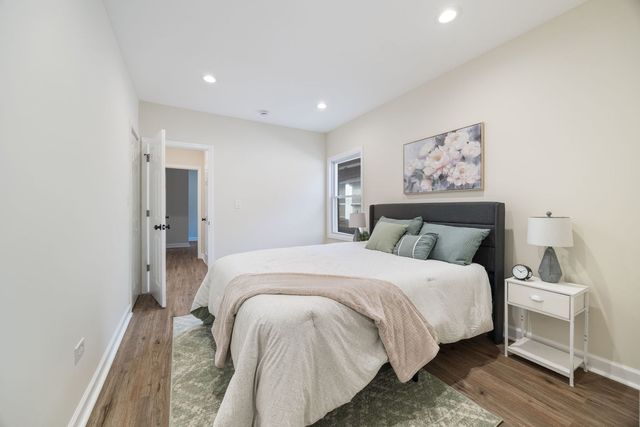 8429 S dante Avenue, Chicago, IL 60619