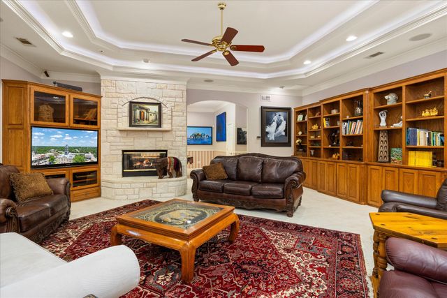 5501 Flagstick Drive, Granbury, TX 76049
