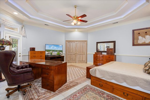 5501 Flagstick Drive, Granbury, TX 76049