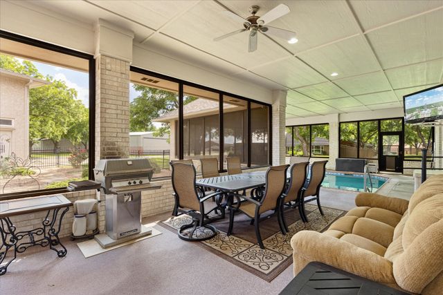 5501 Flagstick Drive, Granbury, TX 76049