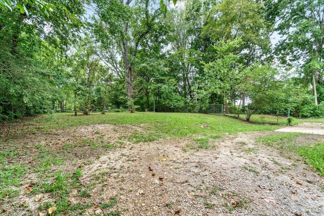 706 Britton Springs Rd, Clarksville, TN 37042