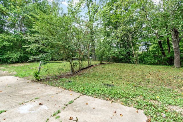 706 Britton Springs Rd, Clarksville, TN 37042